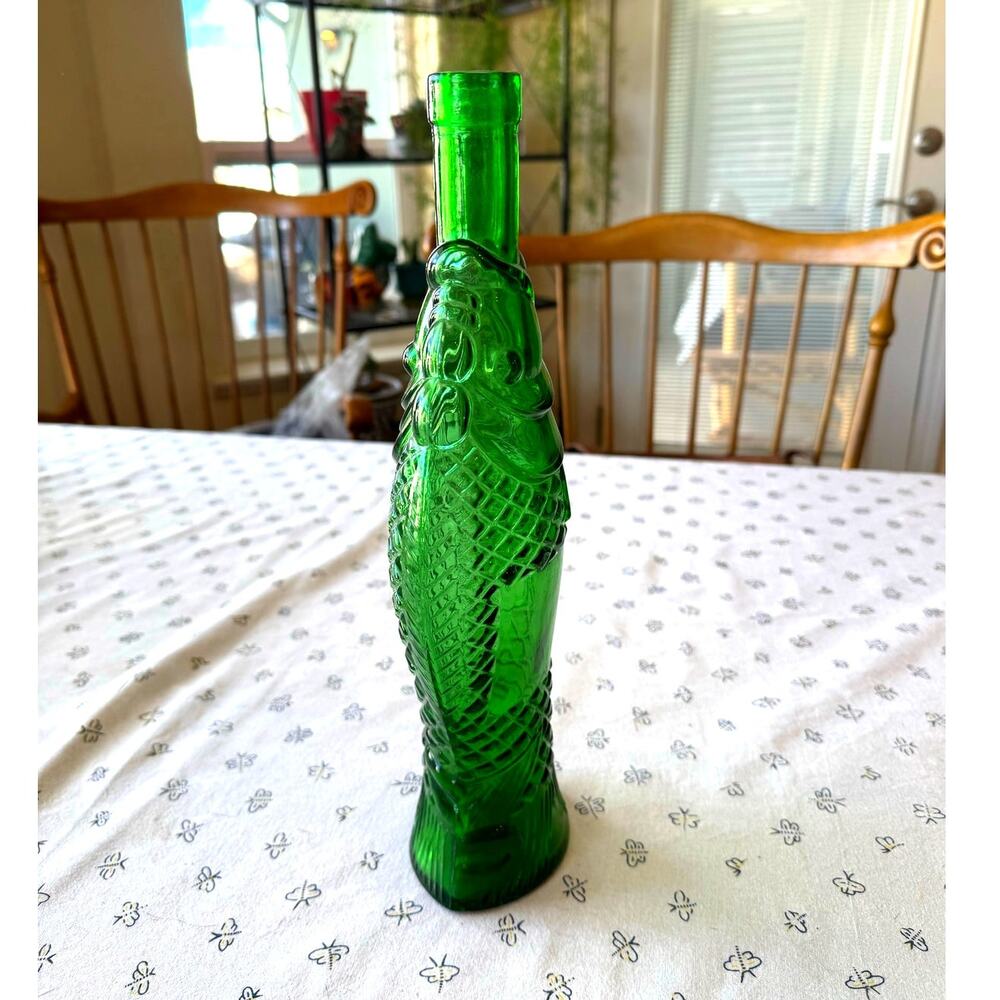 vintage Italian dark green glass fish-shaped wine bottle decanter 70s "Cevin" - Picture 4 of 7